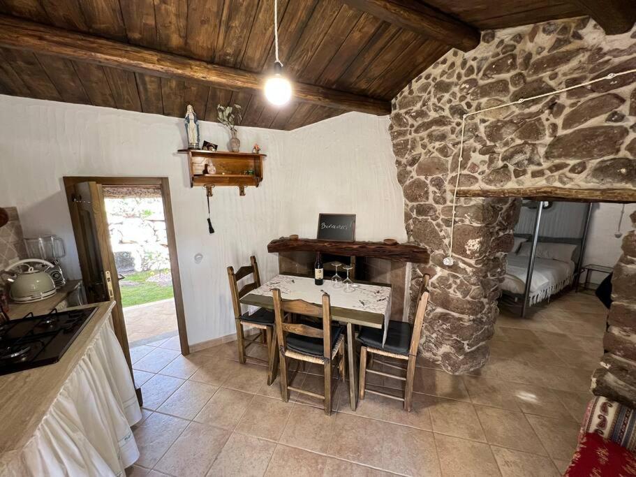 Muristene Pozzo Santa Cristina Paulilatino エクステリア 写真